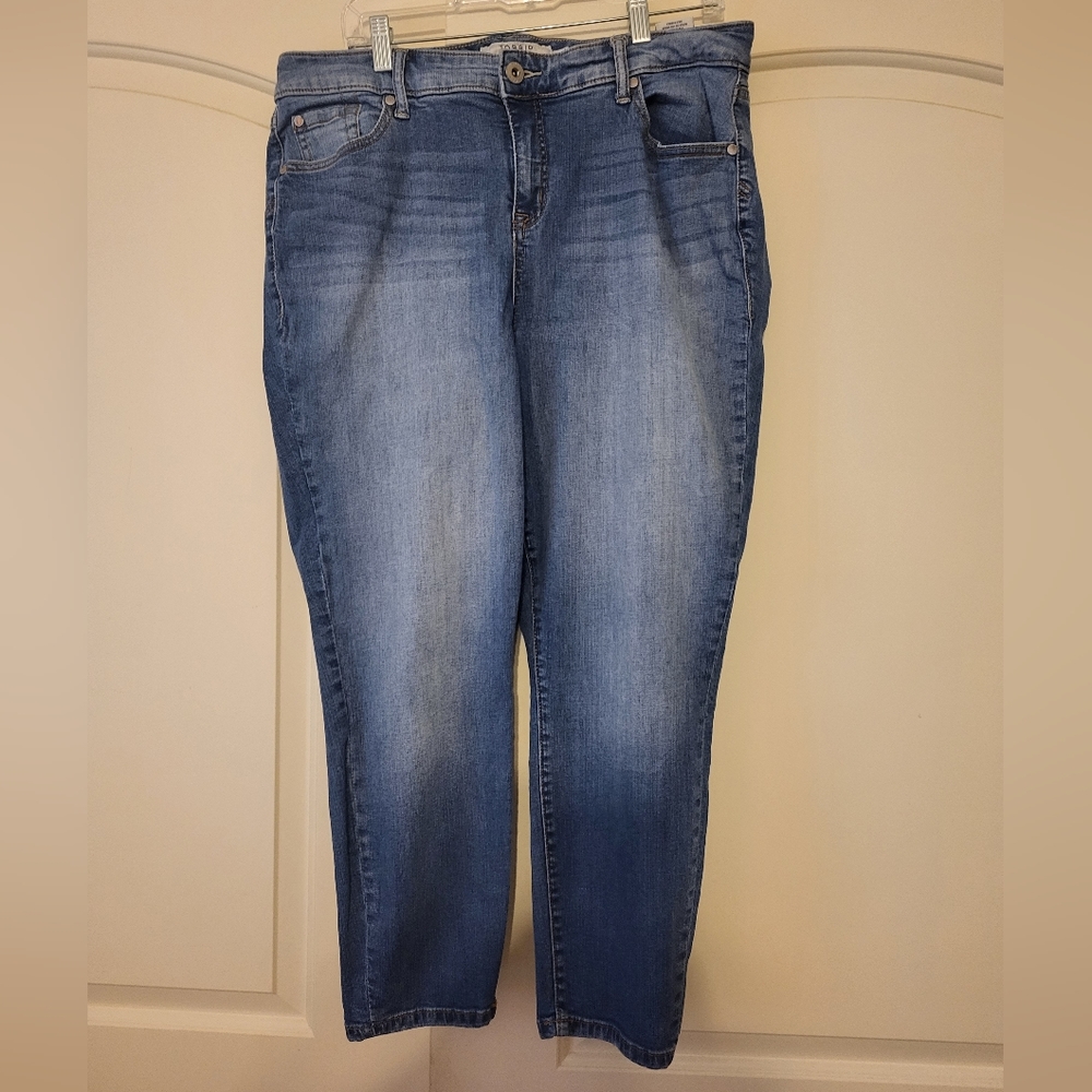 Torrid 16 jeans
